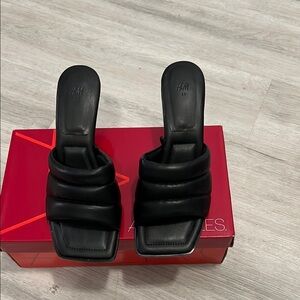 H&M Black Women's Padded Mules